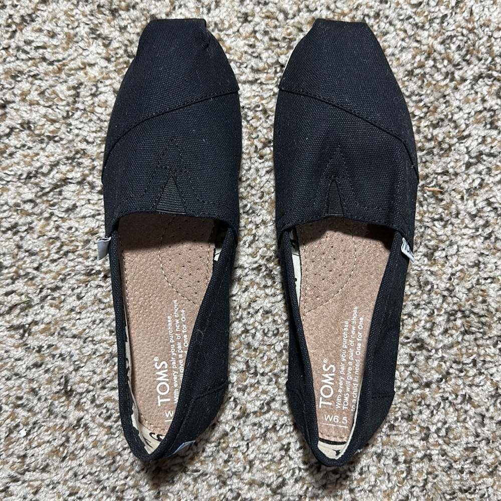 Toms Black Alpargata Canvas Size: 6.5 in Brand New w/o Tags